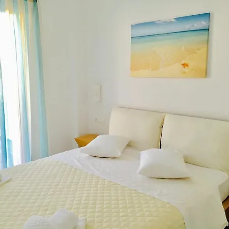 Eleftheria Luxury Apartament *
